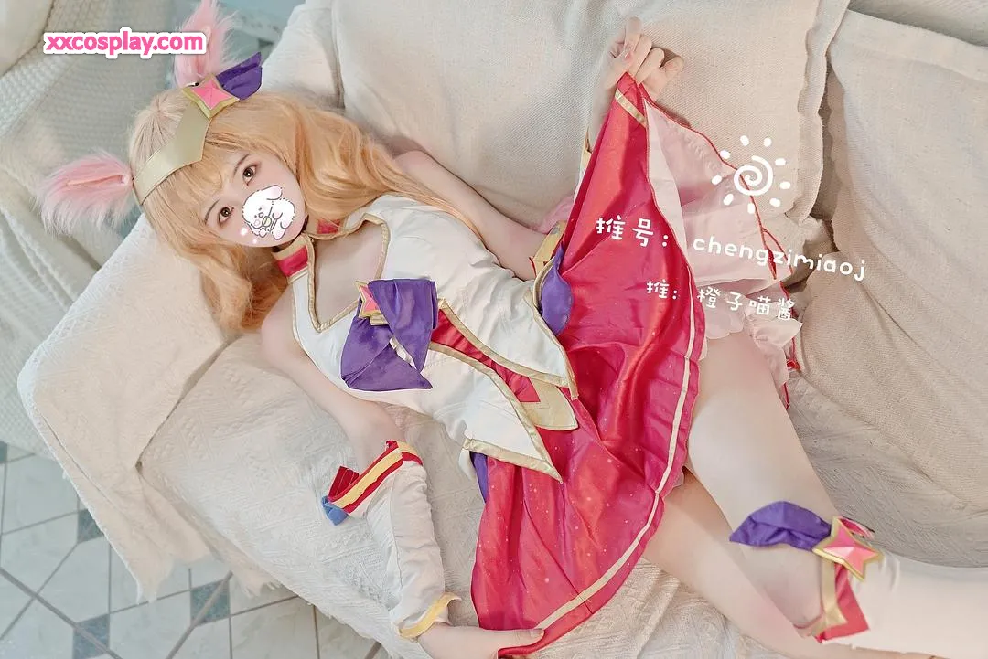 Chengzi Miaojiang sebagai Star Guardian Ahri